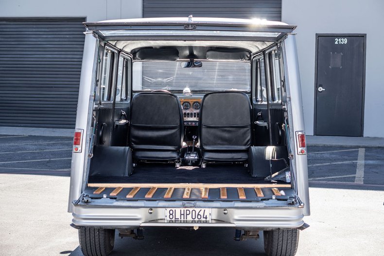 1962 Willys Wagoneer 56