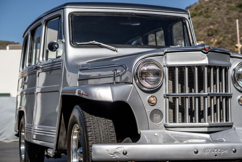 1962 Willys Wagoneer 60