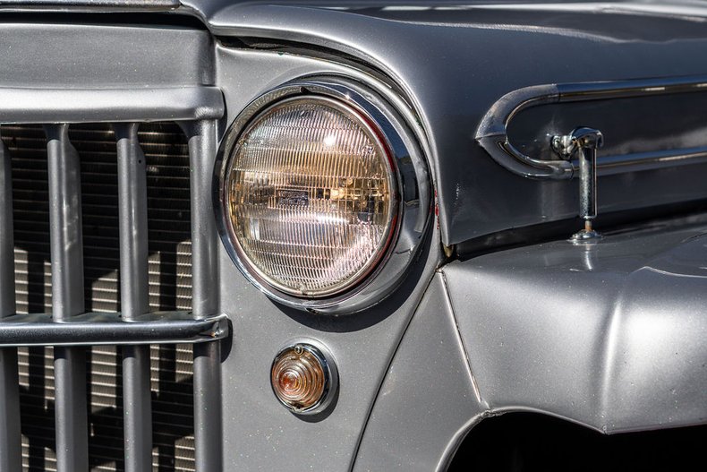 1962 Willys Wagoneer 42