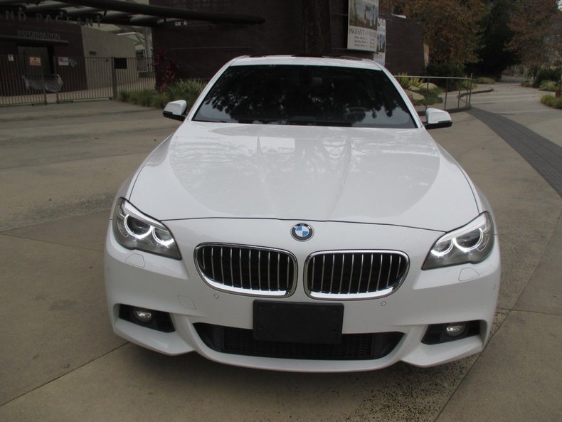 2015 BMW 535i 12