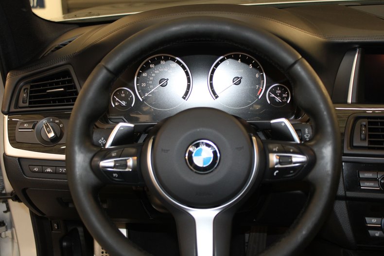 2016 BMW 550I 6