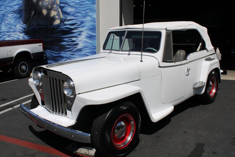 1949 Willys Jeepster 4