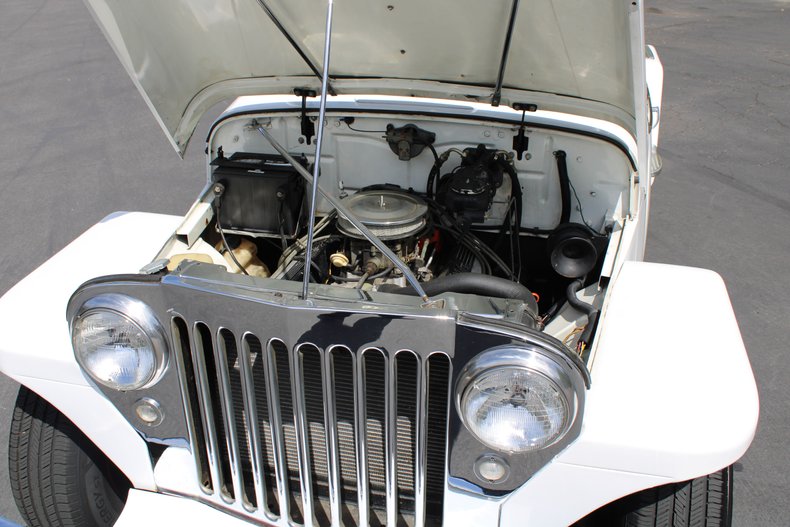 1949 Willys Jeepster 10