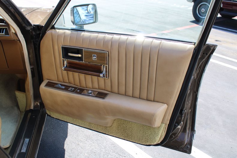 1976 Cadillac Seville 35