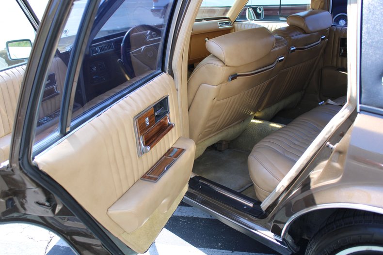 1976 Cadillac Seville 11