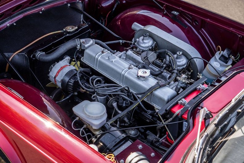 1969 Triumph TR6 10