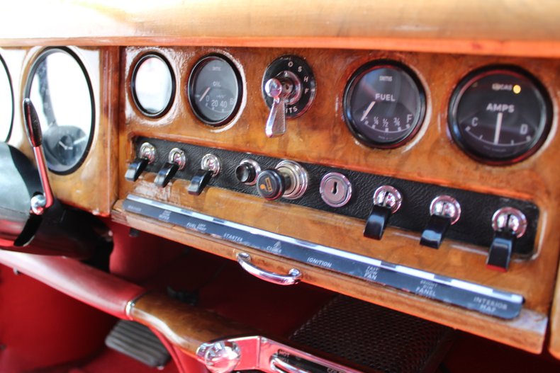1965 Jaguar Mark II 39
