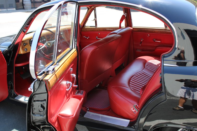 1965 Jaguar Mark II 27