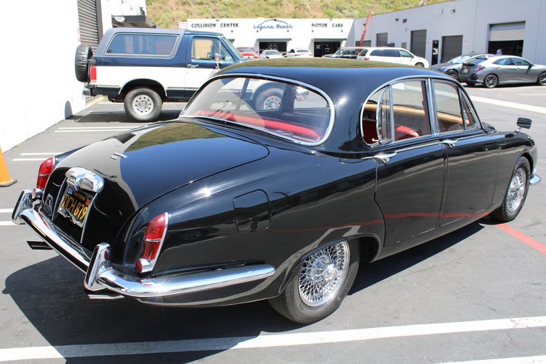 1965 Jaguar Mark II 3