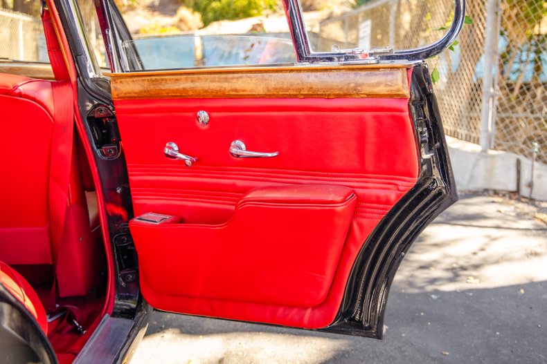 1965 Jaguar Mark II 66