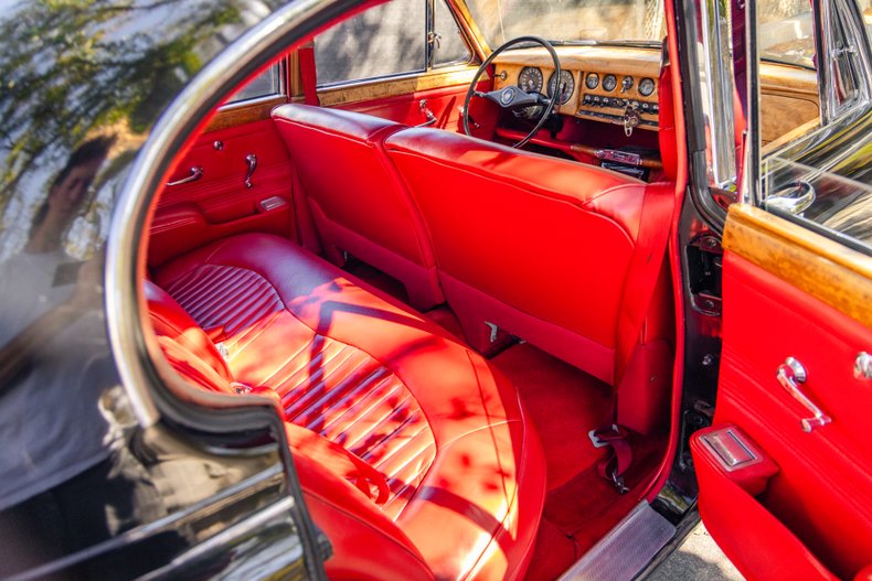 1965 Jaguar Mark II 68