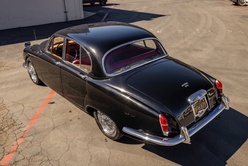 1965 Jaguar Mark II 10