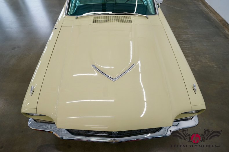 1966 Ford Thunderbird 26