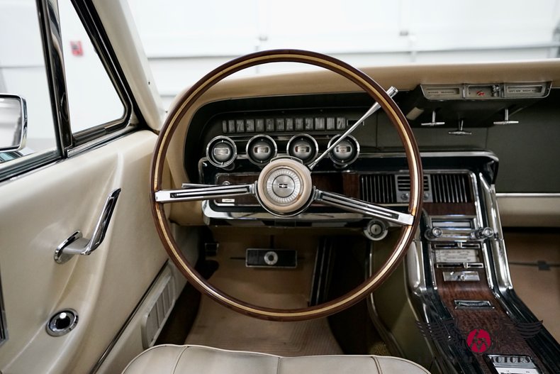 1966 Ford Thunderbird 61