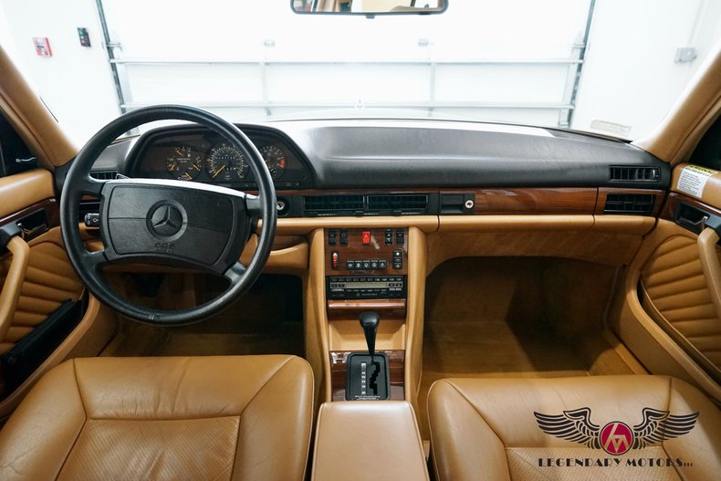 1990 Mercedes-Benz 300SE 65