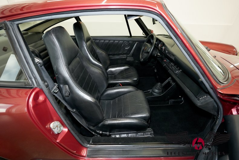1981 Porsche 911SC 26
