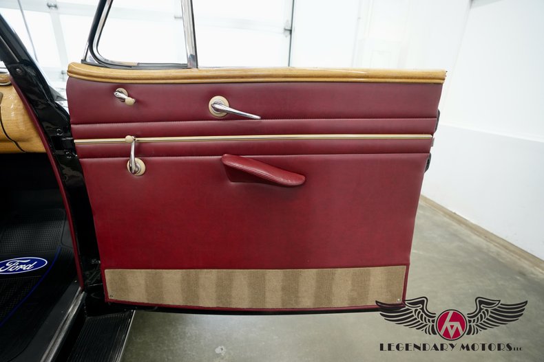 1948 Ford Super Deluxe Convertible 32