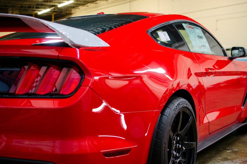 2016 Ford Shelby GT350R 9
