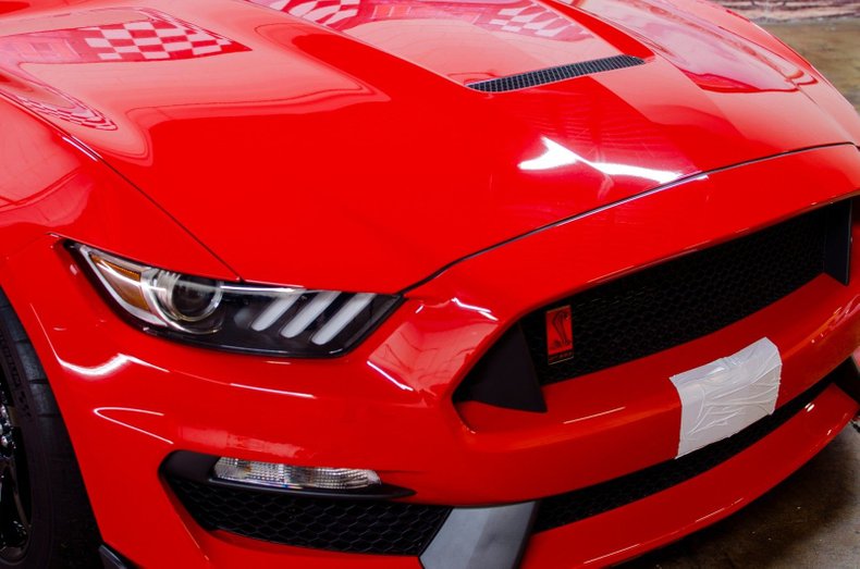 2016 Ford Shelby GT350R 28