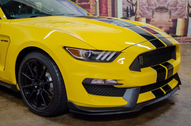 2016 Ford Shelby GT350 2