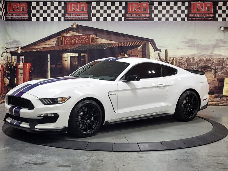2016 Ford Shelby GT350 3