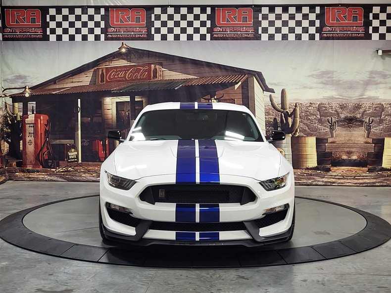 2016 Ford Shelby GT350 2
