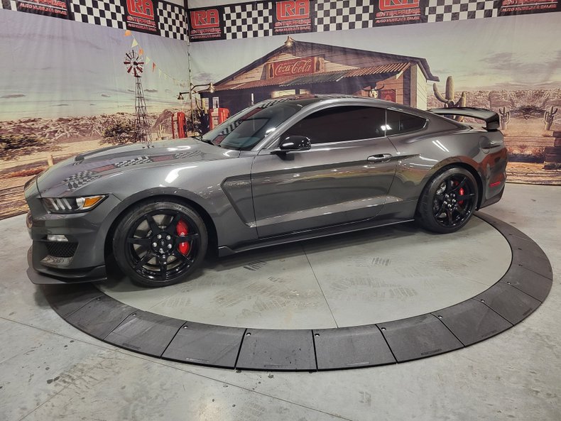 2019 Ford Shelby GT350R 3