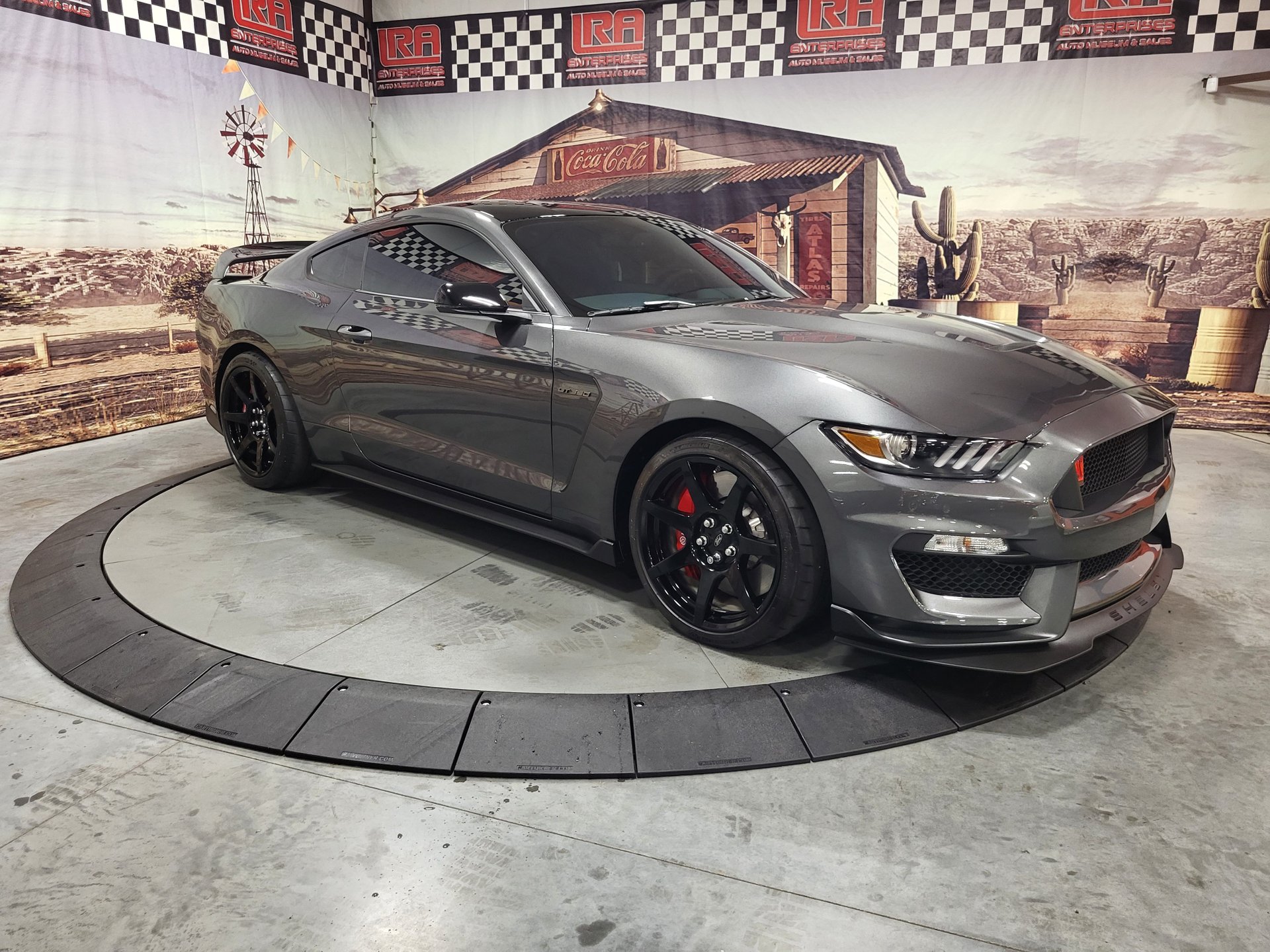 2019 ford shelby gt350r 1400 mile