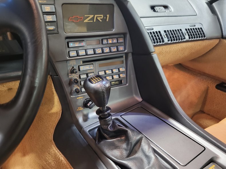 1990 Chevrolet Corvette ZR1 11
