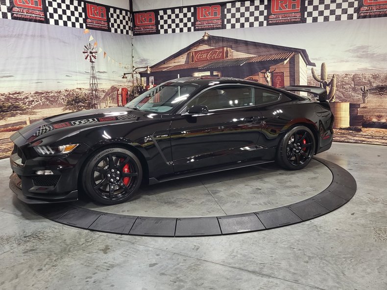 2017 Ford 2150 Mile Shelby GT350R 3
