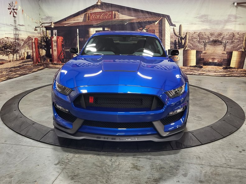 2018 Ford Shelby GT350R 3