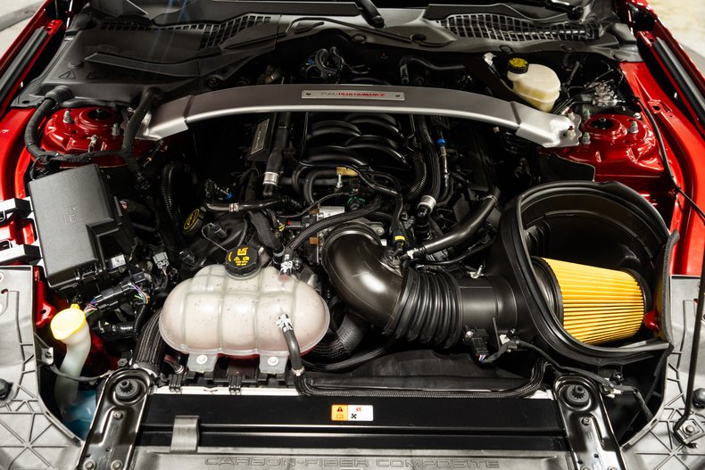2017 Ford Shelby GT350 28