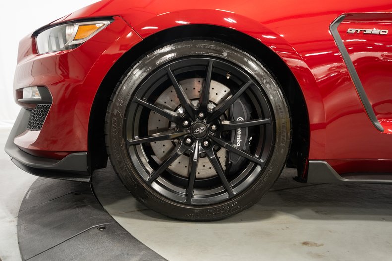 2017 Ford Shelby GT350 8