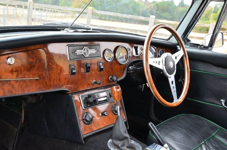 For Sale 1969 MG MGC Roadster