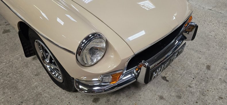 For Sale 1971 MG B - Roadster