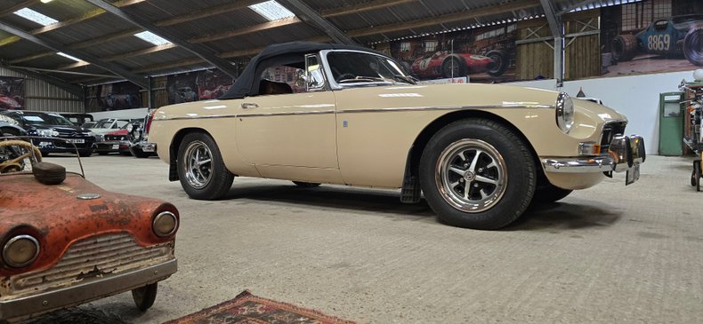 For Sale 1971 MG B - Roadster