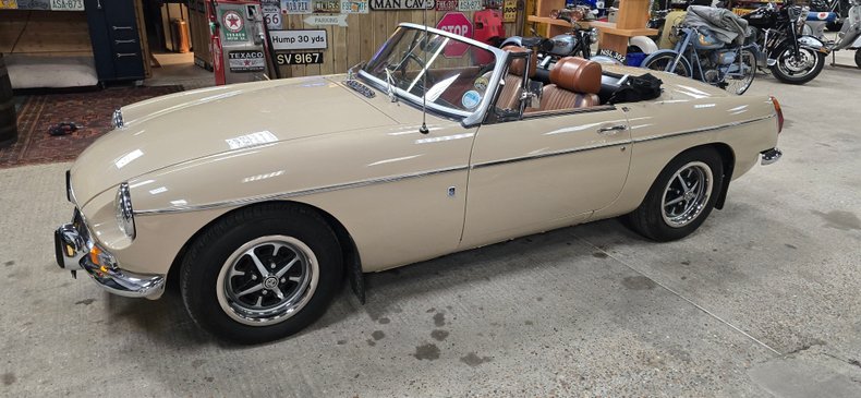 For Sale 1971 MG B - Roadster