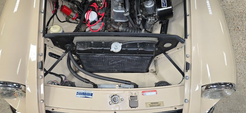 For Sale 1971 MG B - Roadster