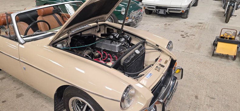 For Sale 1971 MG B - Roadster