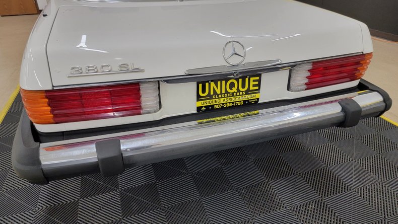 1984 Mercedes-Benz 380SL 14