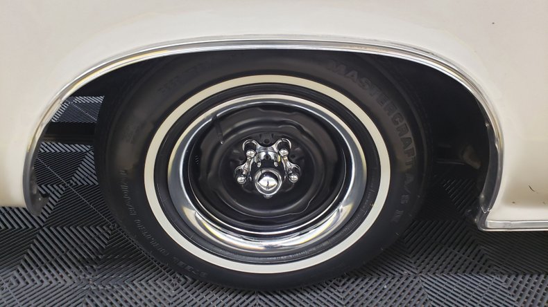 1964 Chrysler 300 82