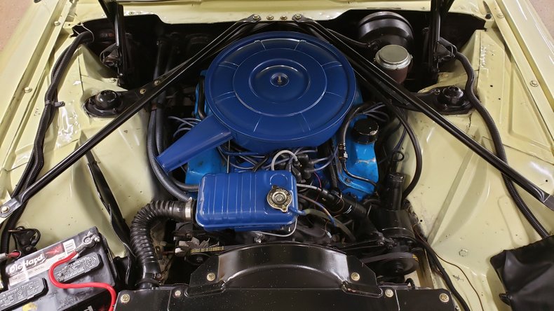 1966 Ford Thunderbird 68