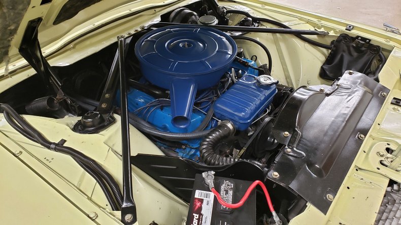 1966 Ford Thunderbird 71