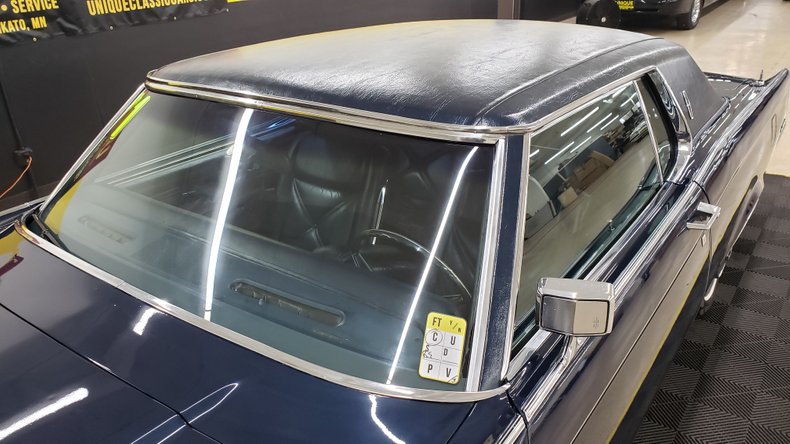 1971 Lincoln Continental 13
