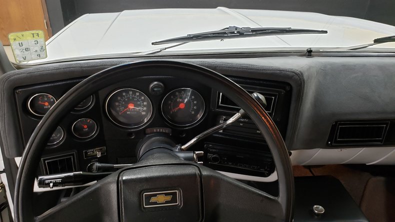 1977 Chevrolet Silverado C10 25