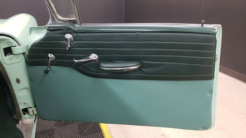 1954 Oldsmobile 88 32