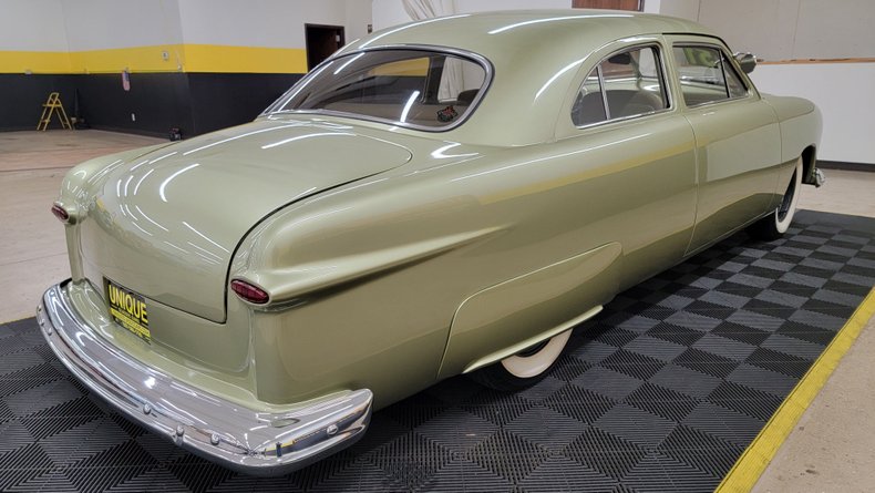 1951 Ford Custom 4