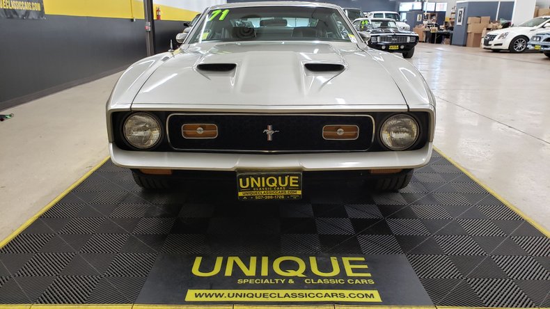 1971 Ford Mustang 2