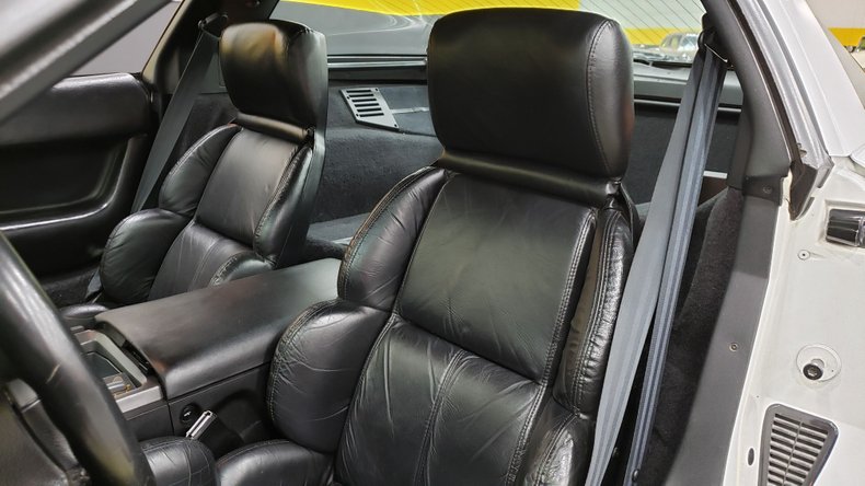 1990 Chevrolet Corvette 36