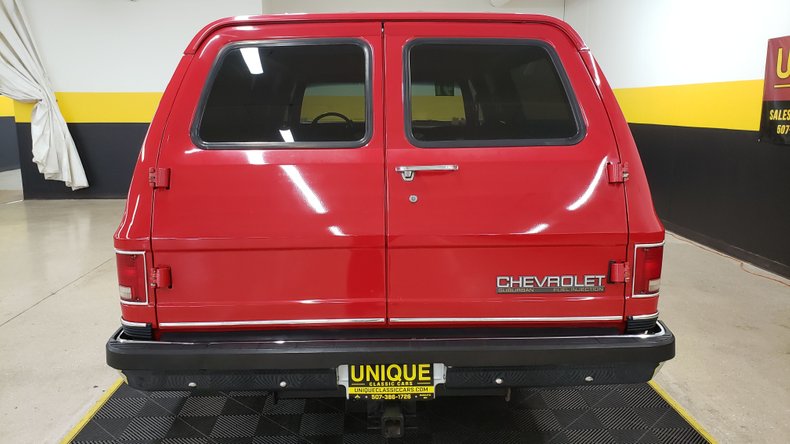1991 Chevrolet Suburban 5